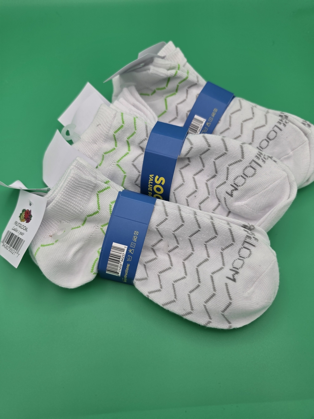 Fruit of the Loom White Low-Cut Ankle Socks with Zigzag Pattern and Green Accent